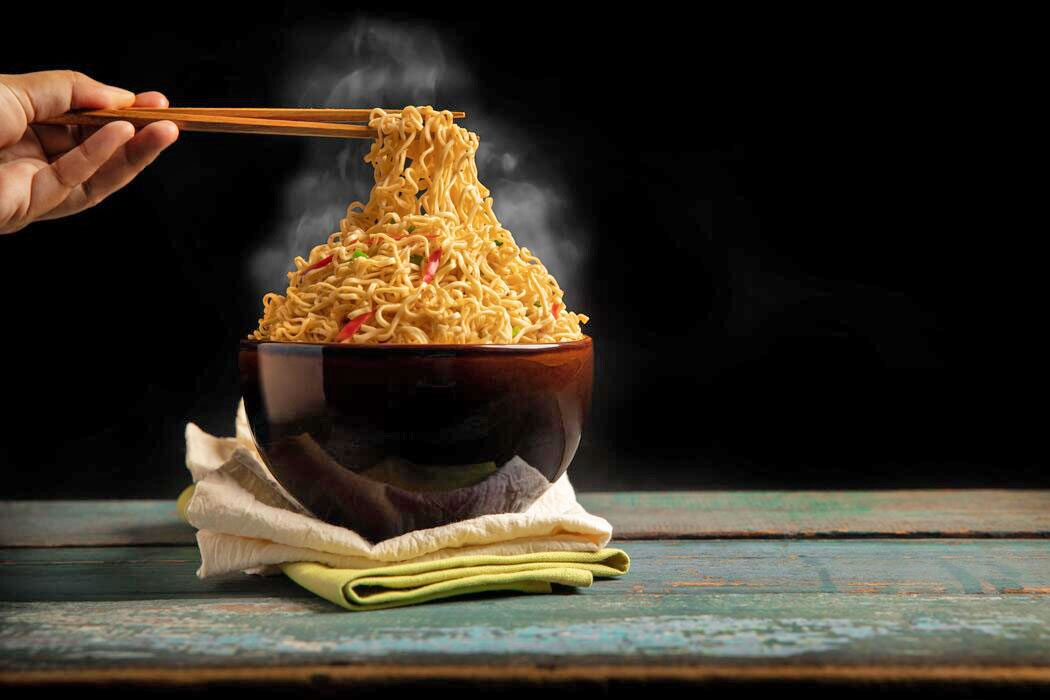 When and how to eat noodles?