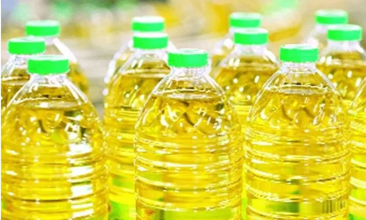 Edible oil prices fall in Ctg wholesale market, remain unchanged at retail