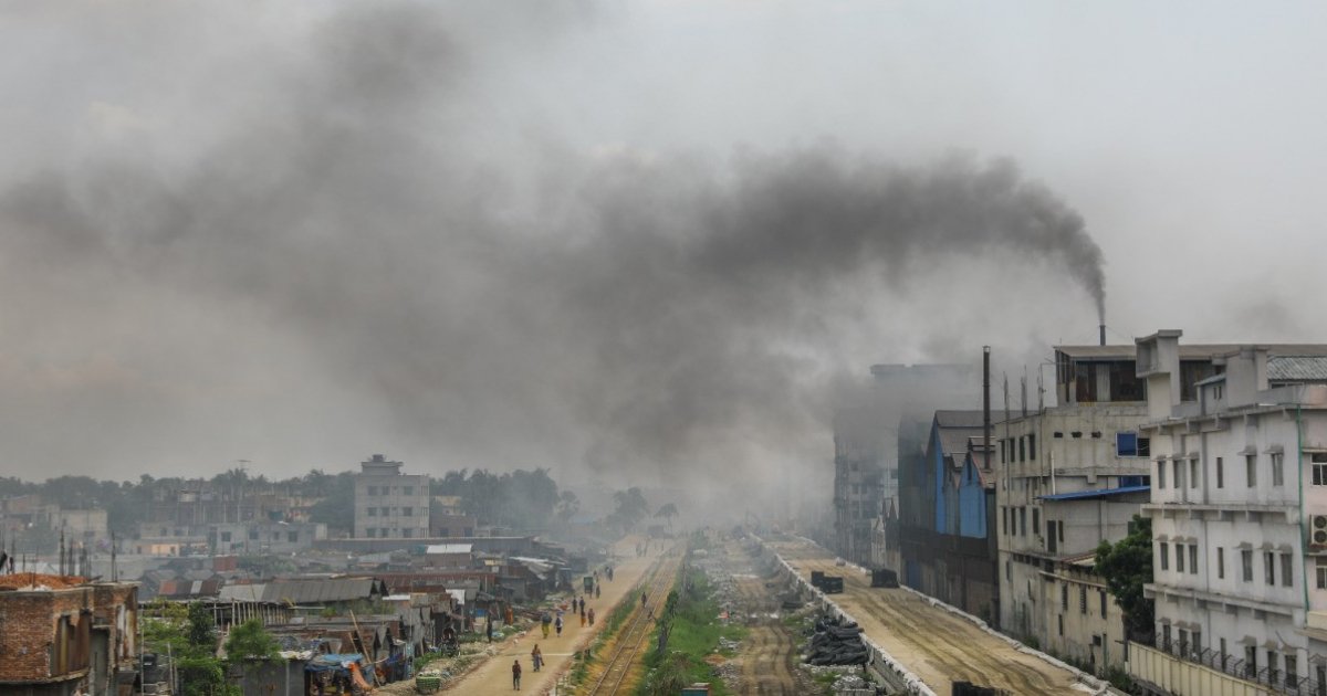 Dhaka 4th among world's most polluted cities
