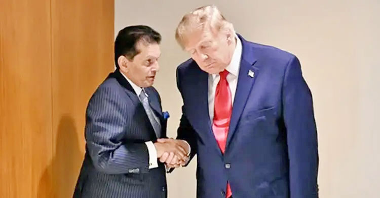 FM Khalilur holds personal exchange with Trump