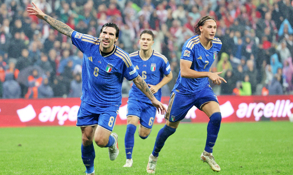Italy beat Turkey to win