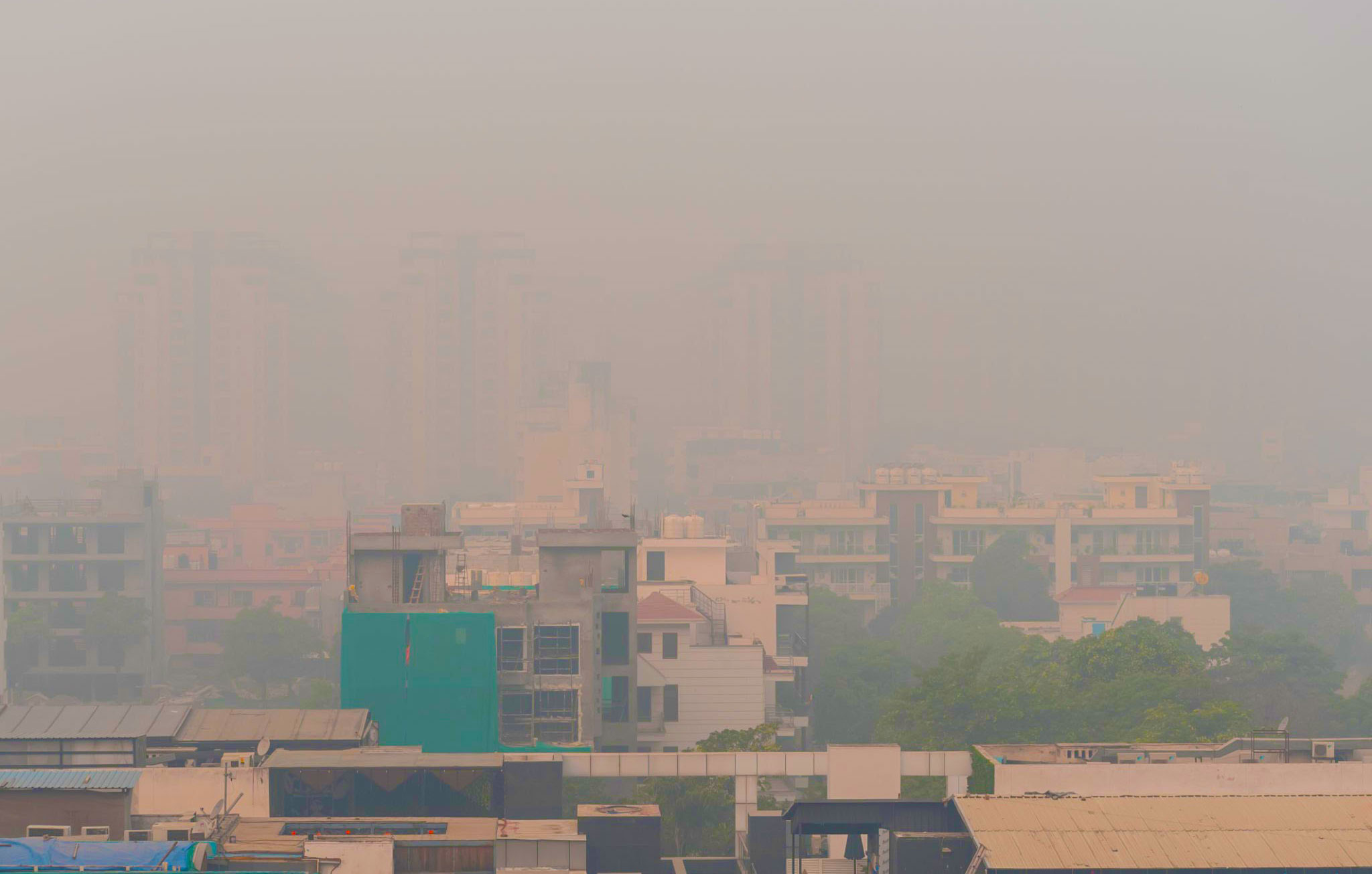 Bangladesh inside a Cage of Toxic Air